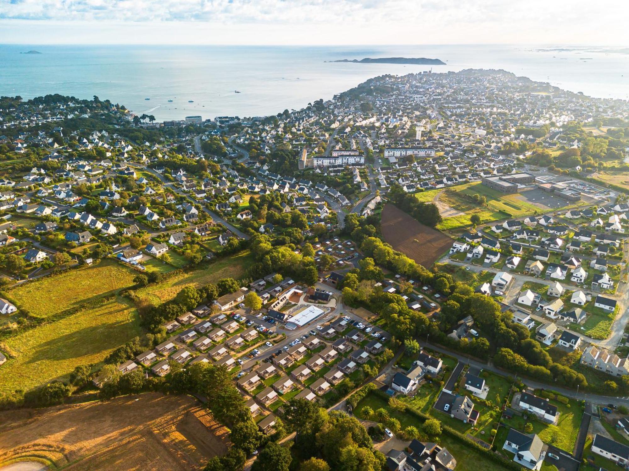 Camping Maeva Respire Le Village Perrosien Bagian luar foto